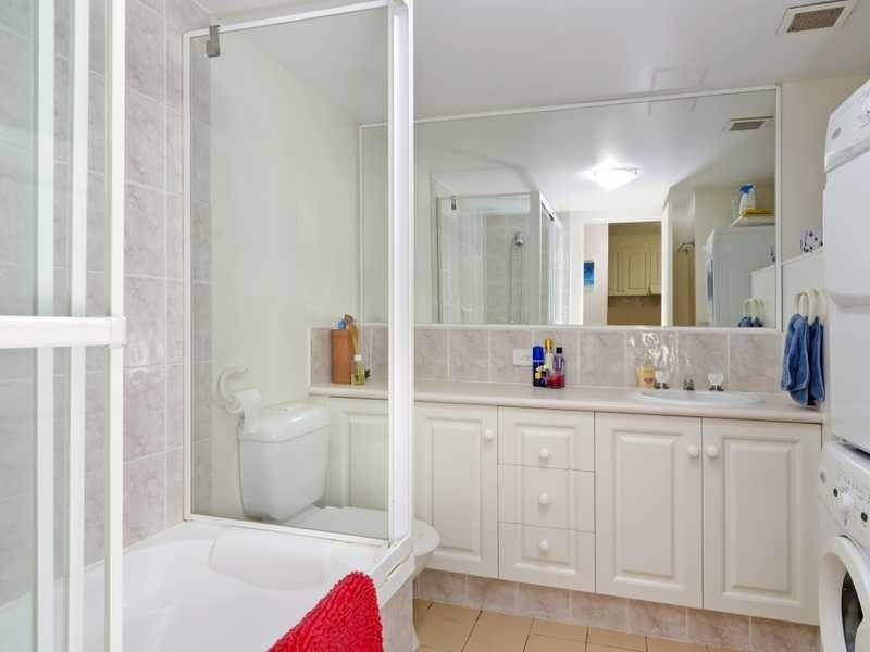 3/16 Djerral Avenue, Burleigh Heads QLD 4220