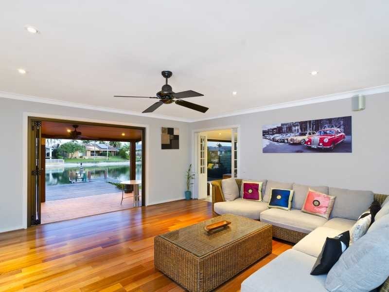 4 Kingfish Court, Palm Beach QLD 4221