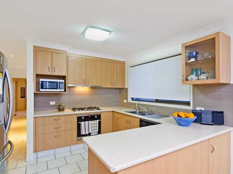 4 Kingfish Court, Palm Beach QLD 4221