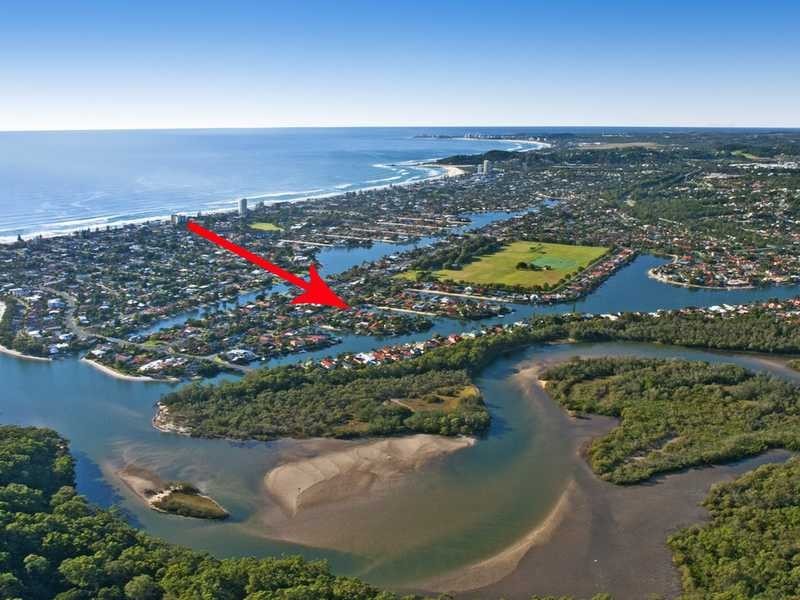 4 Kingfish Court, Palm Beach QLD 4221