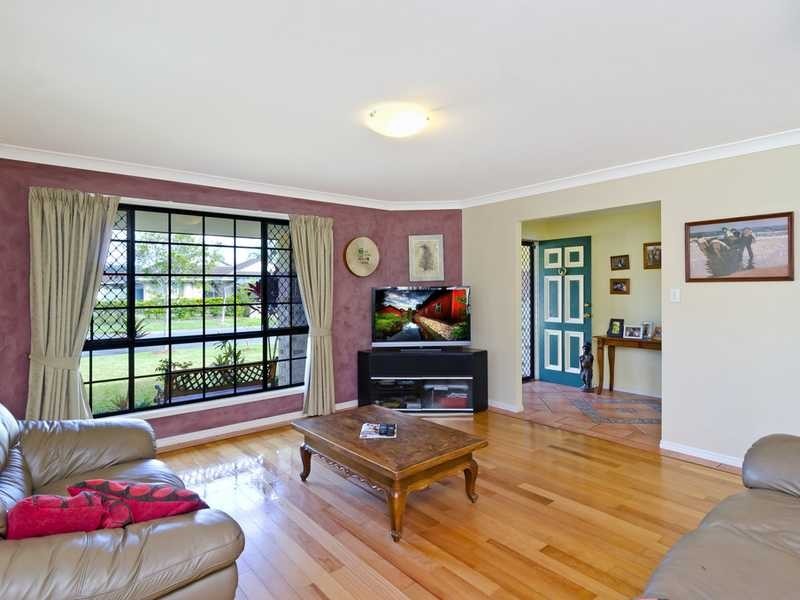 6 Mollys Place, Currumbin Waters QLD 4223