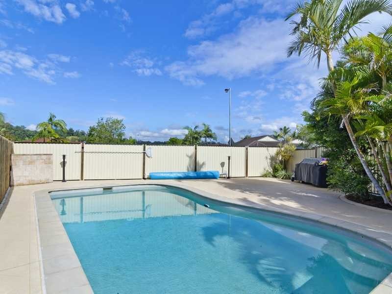 6 Mollys Place, Currumbin Waters QLD 4223