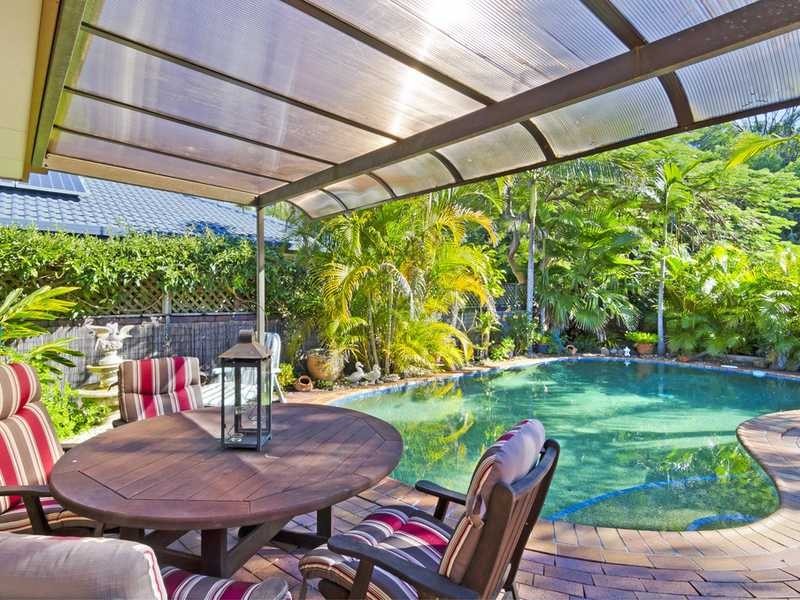 200 Tallebudgera Drive, Palm Beach QLD 4221