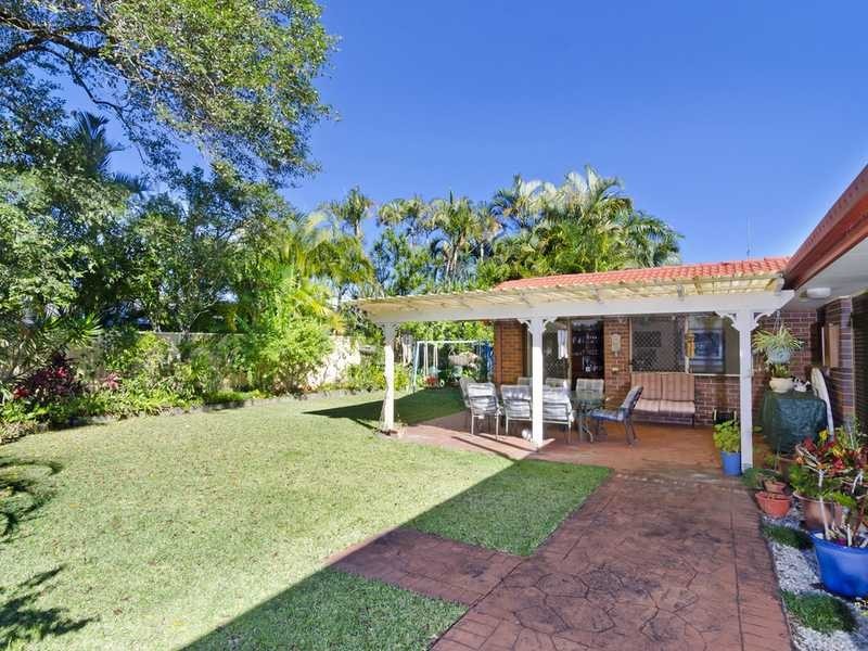 200 Tallebudgera Drive, Palm Beach QLD 4221