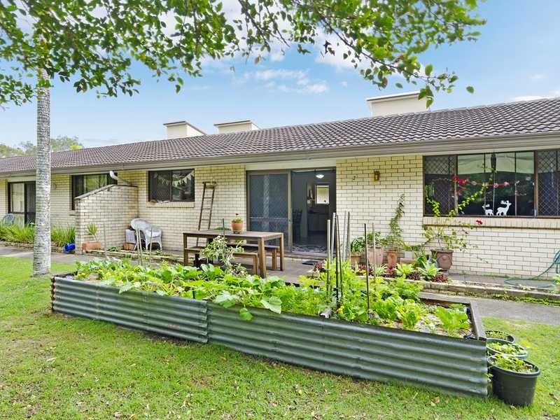 2/2 Mawarra Street, Palm Beach QLD 4221