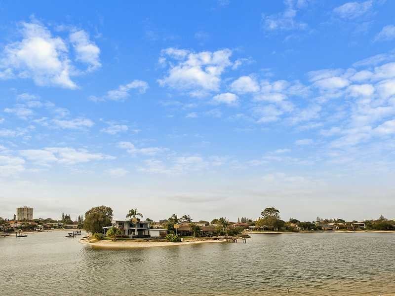 144 Mallawa Drive, Palm Beach QLD 4221