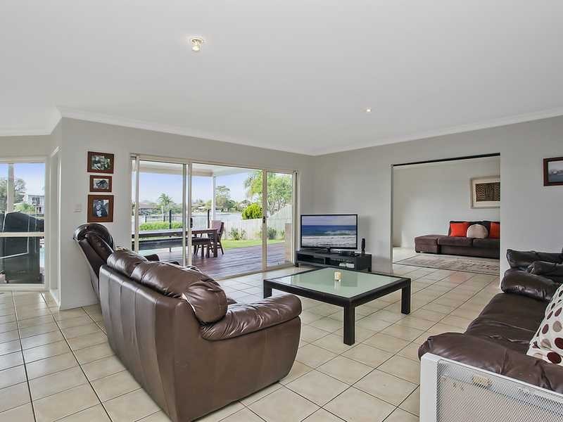 144 Mallawa Drive, Palm Beach QLD 4221