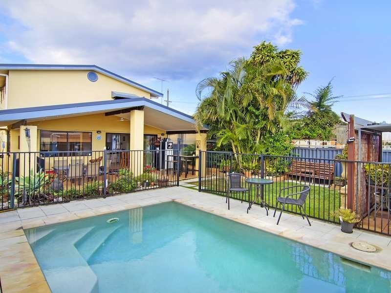 64 Townson Avenue, Palm Beach QLD 4221