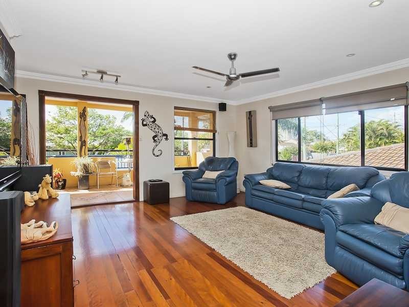 64 Townson Avenue, Palm Beach QLD 4221