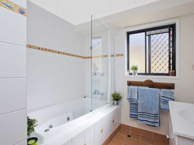 64 Townson Avenue, Palm Beach QLD 4221