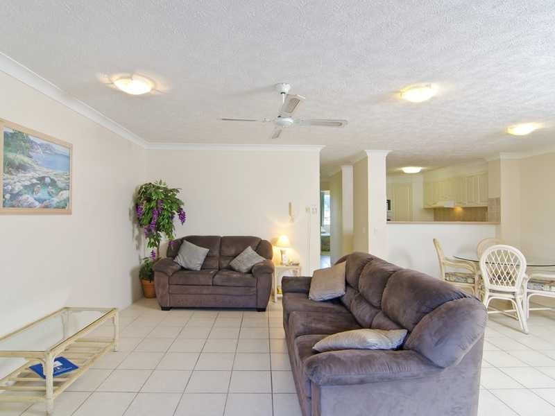 13/16 Djerral Avenue, Burleigh Heads QLD 4220