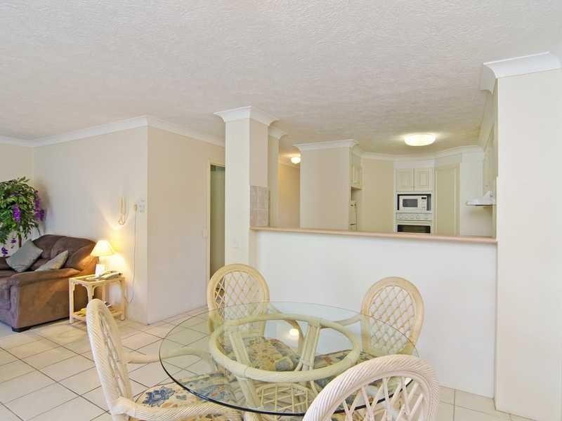 13/16 Djerral Avenue, Burleigh Heads QLD 4220