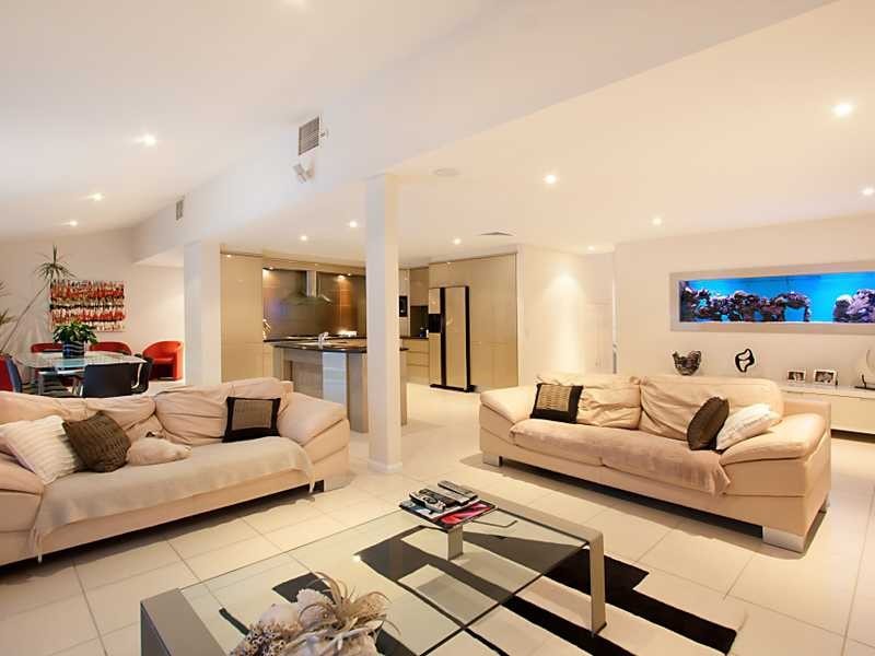 118 Murtha Drive, Elanora QLD 4221