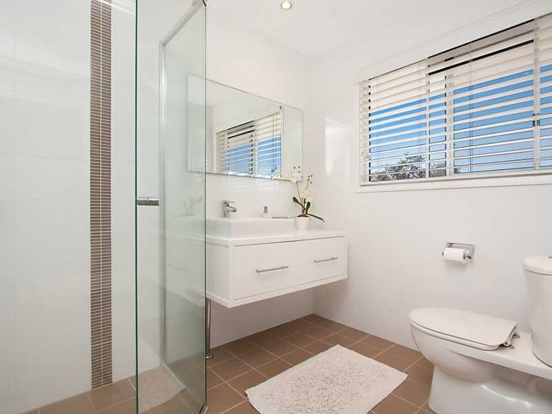 118 Murtha Drive, Elanora QLD 4221