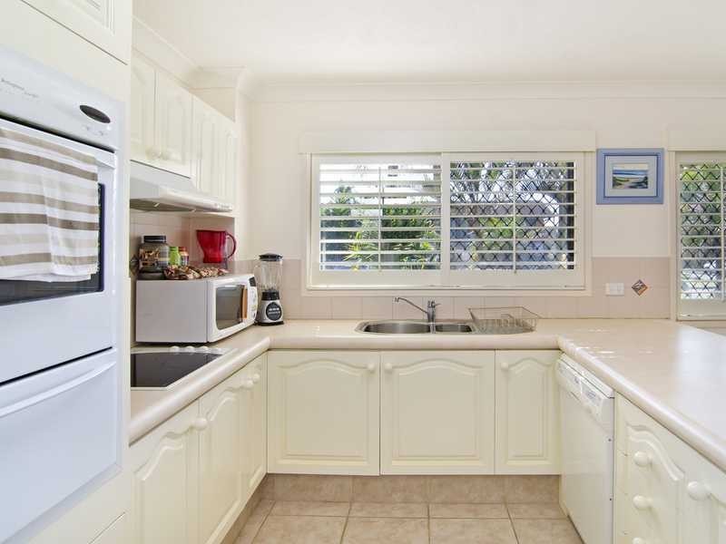 2/1199 GC Hwy (Cnr Jefferson Lane & 13th Ave), Palm Beach QLD 4221