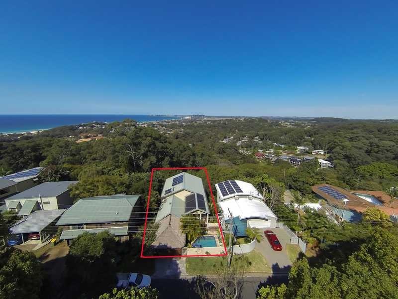 77 Crest Drive, Currumbin QLD 4223