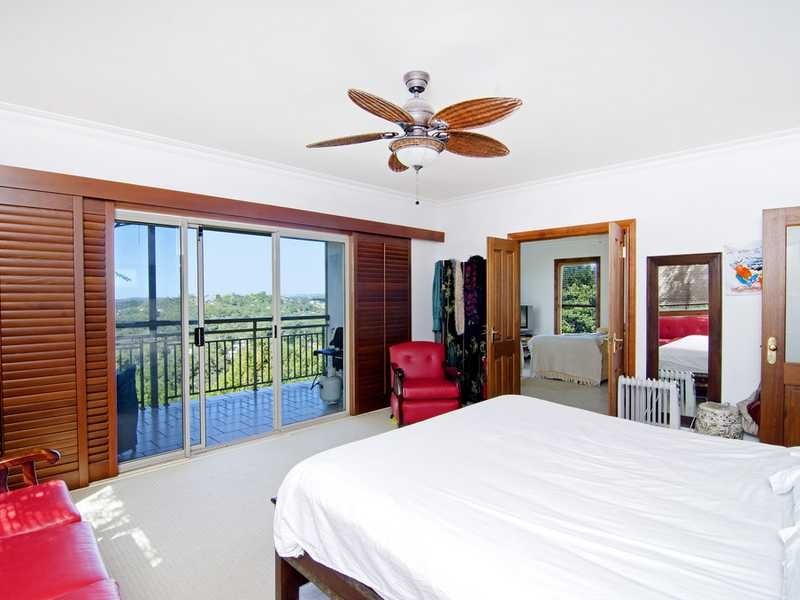 77 Crest Drive, Currumbin QLD 4223