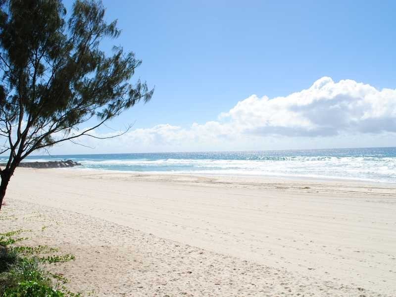 146 Jefferson Lane, Palm Beach QLD 4221