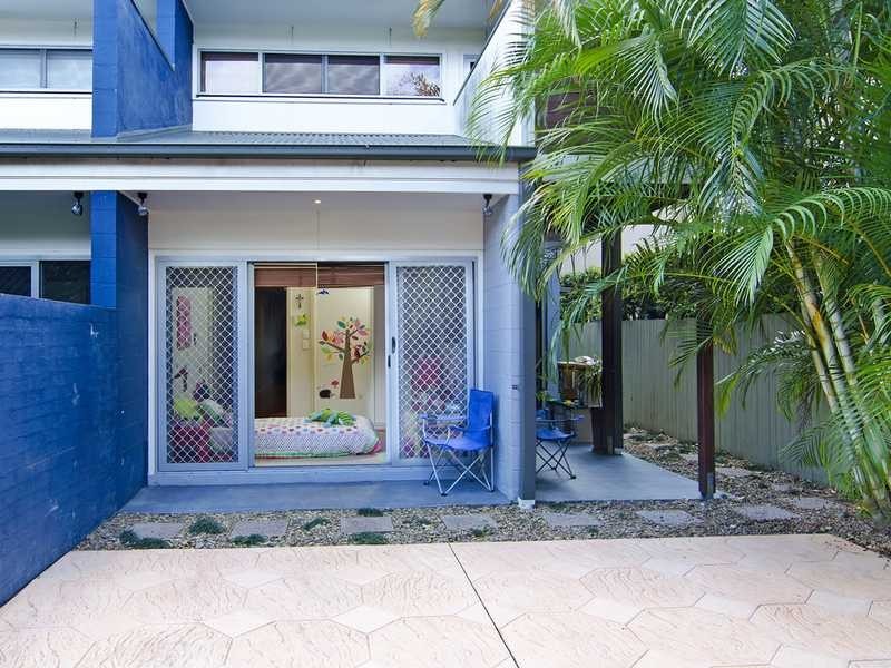 1/36 Fourth Avenue, Palm Beach QLD 4221