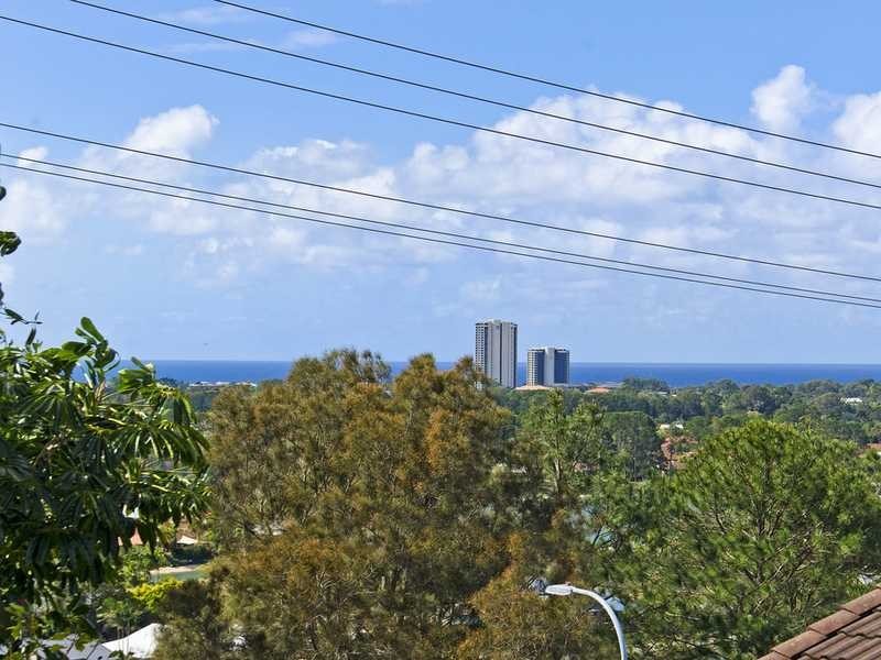 31 Larentia Street, Currumbin Waters QLD 4223