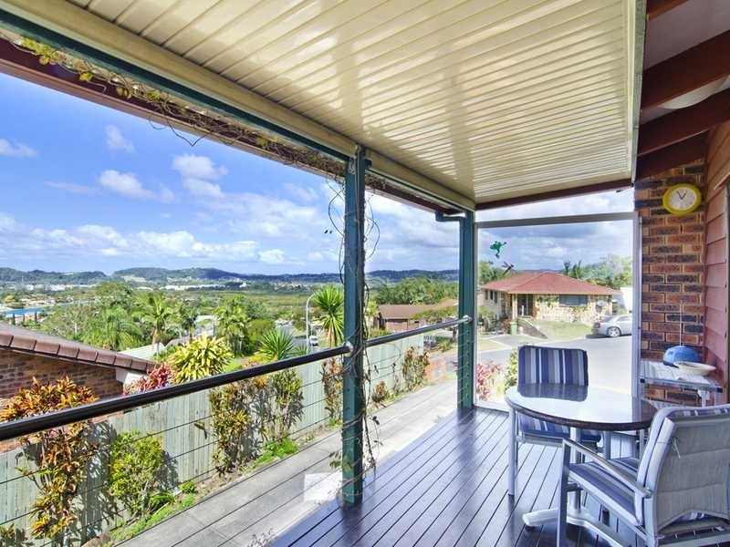 31 Larentia Street, Currumbin Waters QLD 4223