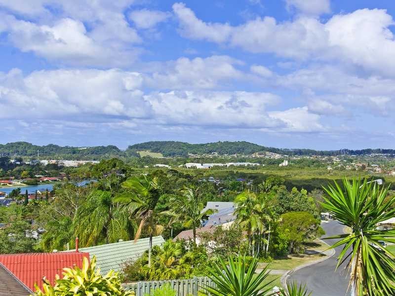 31 Larentia Street, Currumbin Waters QLD 4223