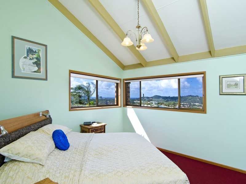 31 Larentia Street, Currumbin Waters QLD 4223