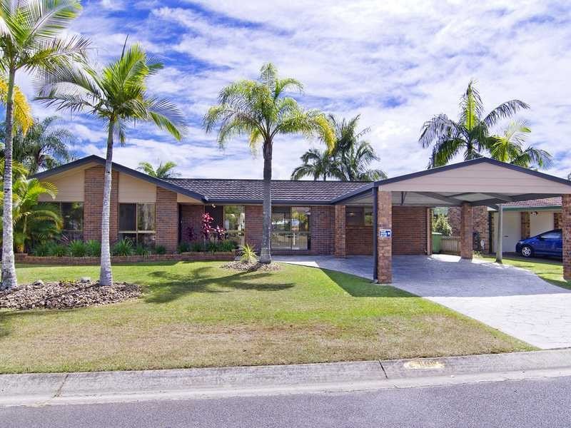 90 Saffron Street, Elanora QLD 4221