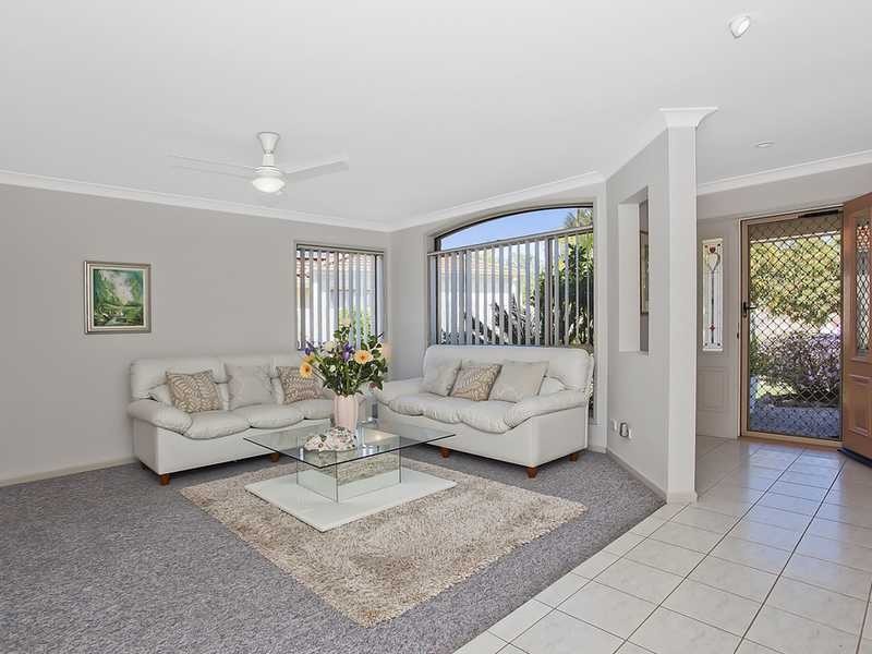 6 Leila Court, Mudgeeraba QLD 4213