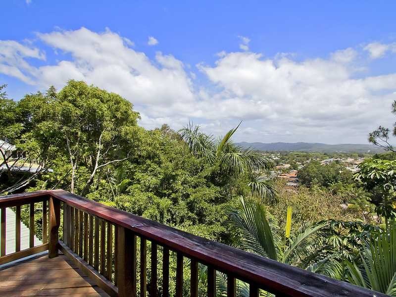 7 Doubleview Drive, Elanora QLD 4221