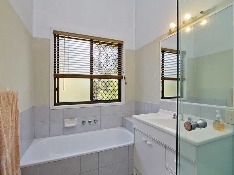 7 Doubleview Drive, Elanora QLD 4221