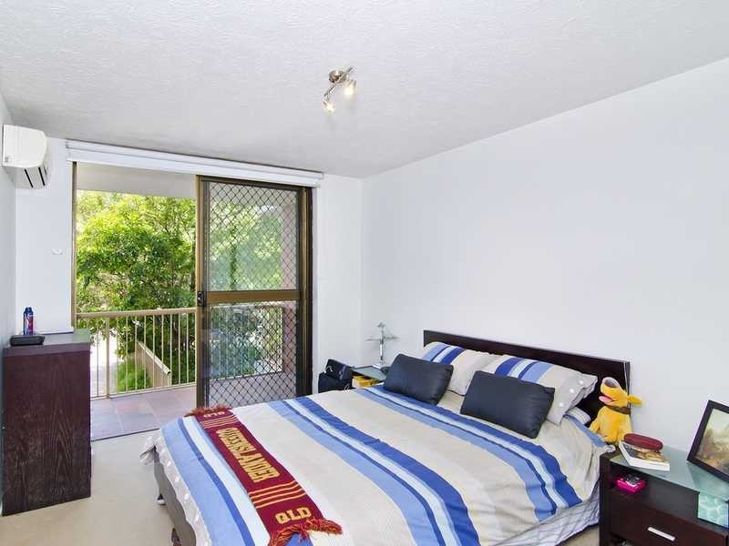 2/1374 Gold Coast Highway, Palm Beach QLD 4221