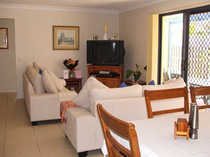 Unit 2/55 Keegan Circuit, Currumbin Waters QLD 4223