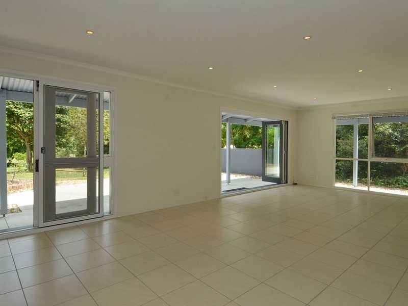 52 Coorabin Court, Tallebudgera QLD 4228