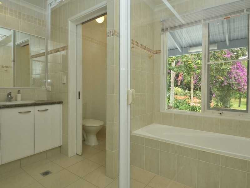 52 Coorabin Court, Tallebudgera QLD 4228