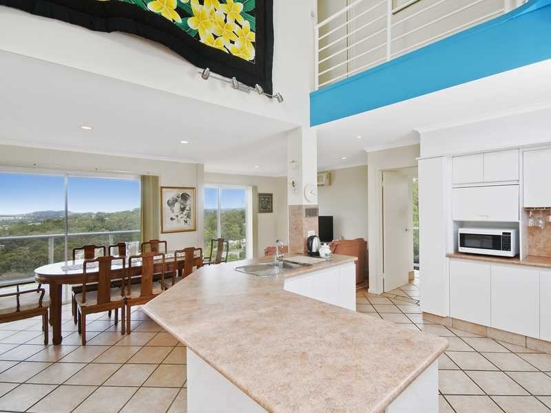 67 Crest Drive, Currumbin QLD 4223