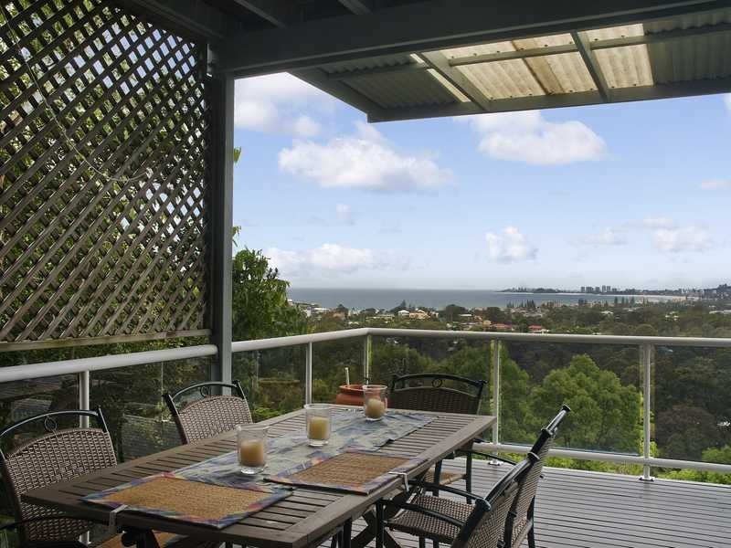 67 Crest Drive, Currumbin QLD 4223