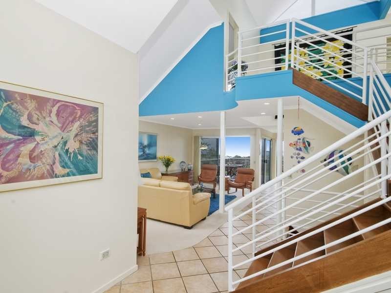 67 Crest Drive, Currumbin QLD 4223