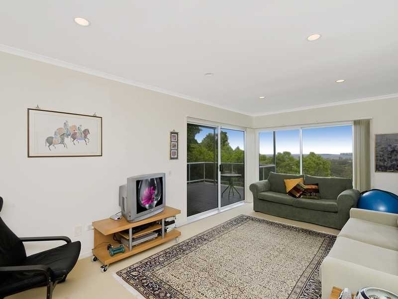 67 Crest Drive, Currumbin QLD 4223