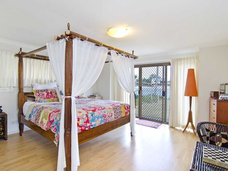 76 Mallawa Drive, Palm Beach QLD 4221