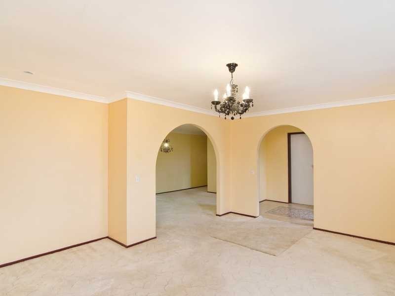60 Ironbark Street, Elanora QLD 4221