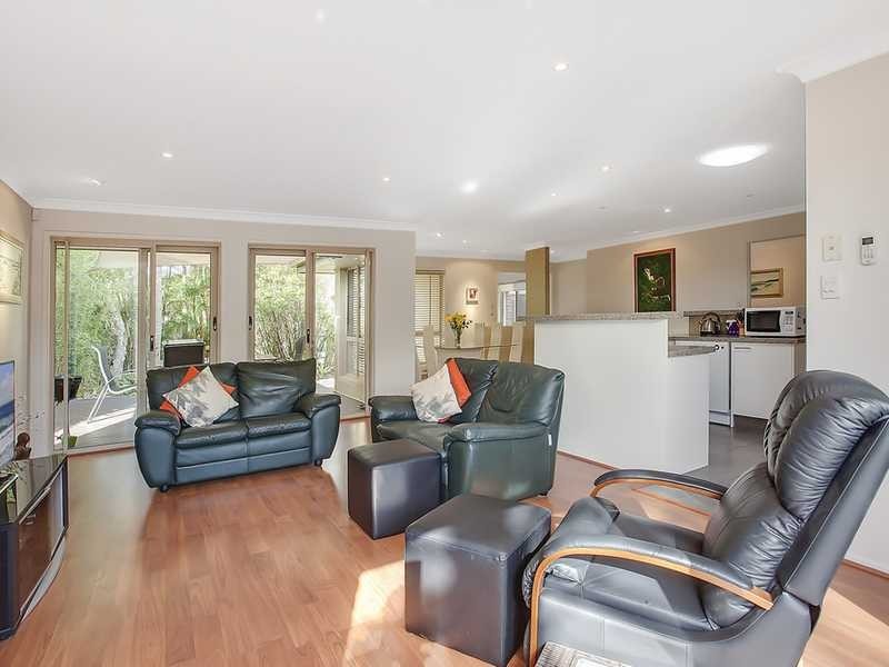 3 Goldvilla Drive, Elanora QLD 4221