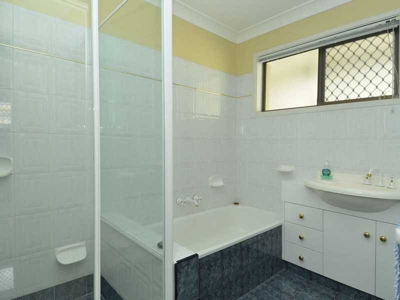 6 Diplacus Drive, Palm Beach QLD 4221