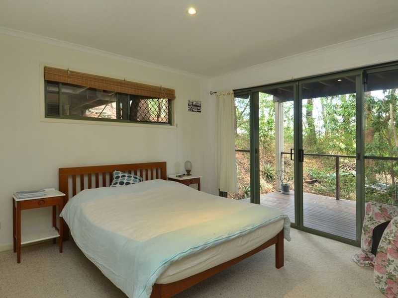 30 Domain Road, Currumbin QLD 4223