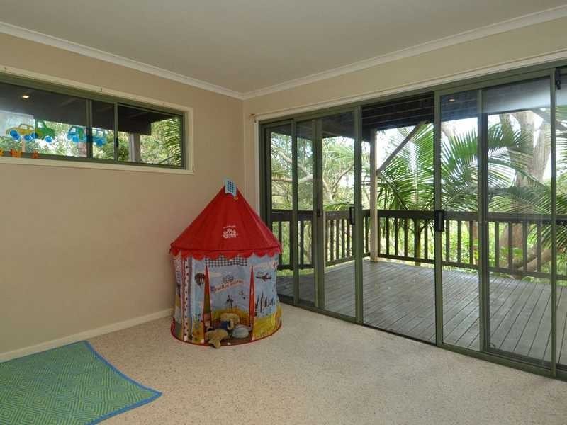 30 Domain Road, Currumbin QLD 4223