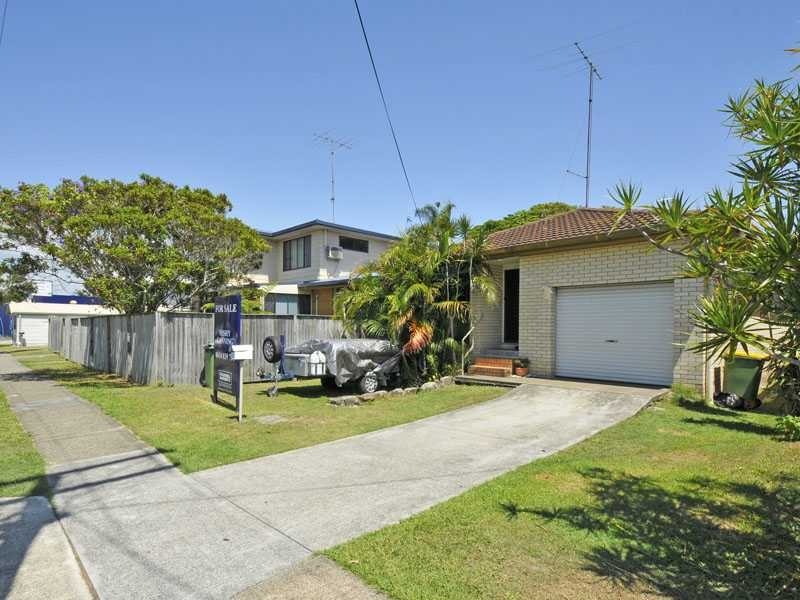39 Palm Beach Avenue, Palm Beach QLD 4221