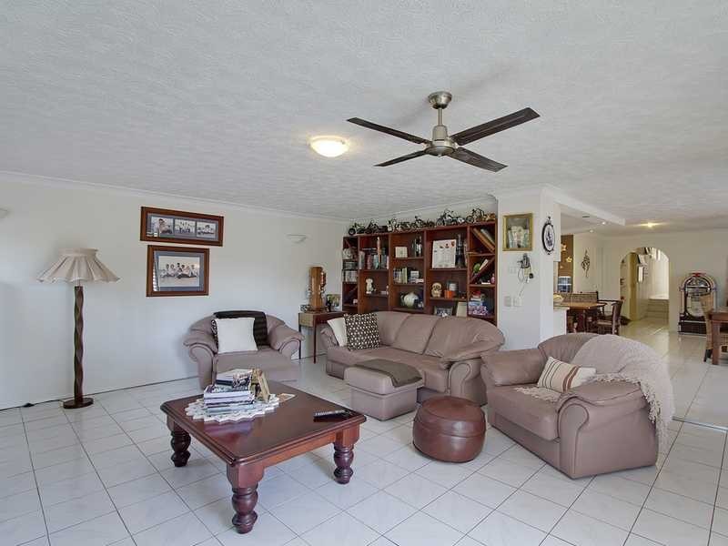 3 Billabong Court, Currumbin Waters QLD 4223