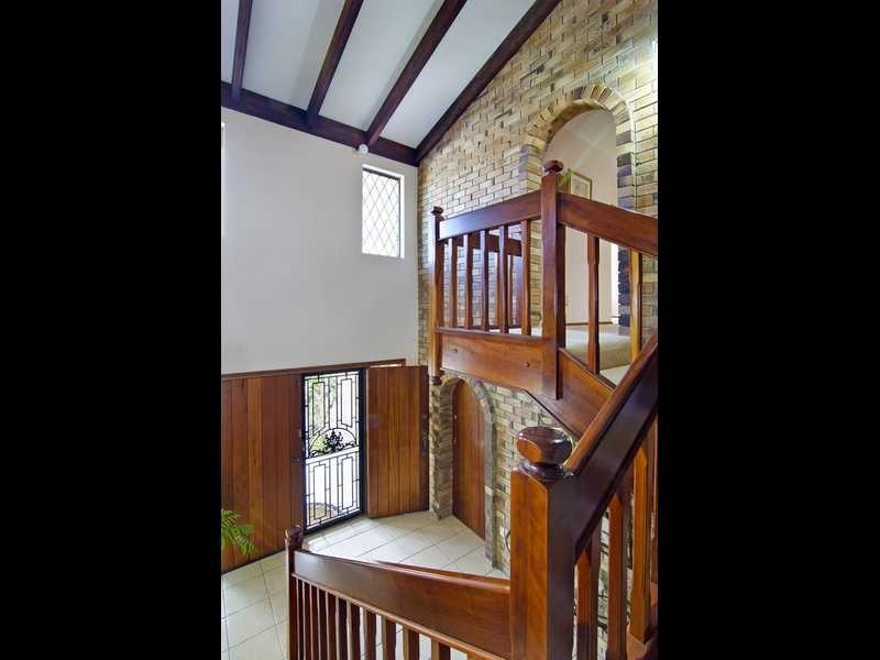 7 Kingfish Court, Palm Beach QLD 4221