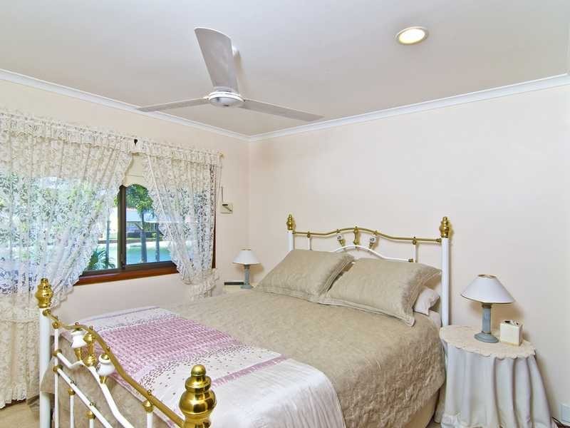 7 Kingfish Court, Palm Beach QLD 4221