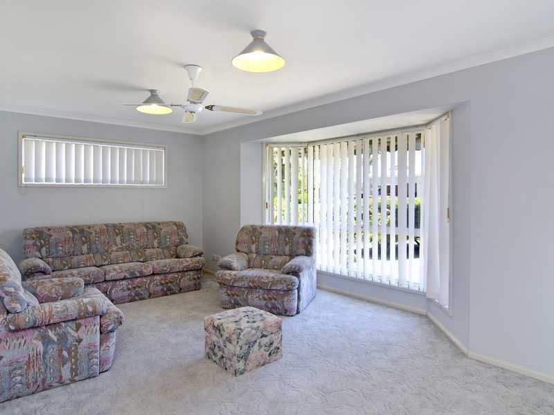 24 Bergamont Street, Elanora QLD 4221